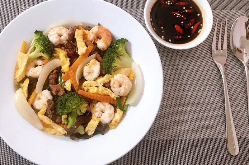 Mixed Stir-Fried Noodles (Miến Xào Tôm Cua) - A Unique Dish Of Vietnamese Cuisine