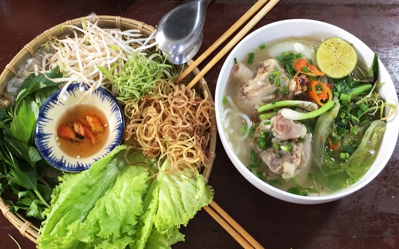 A Simple Recipe To Cook Pork Vermicelli (Bún Giò Heo) Like A Vietnamese