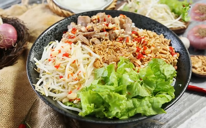 Just 5 Steps To Have A Bowl Of Delicious Mixed Beef Vermicelli